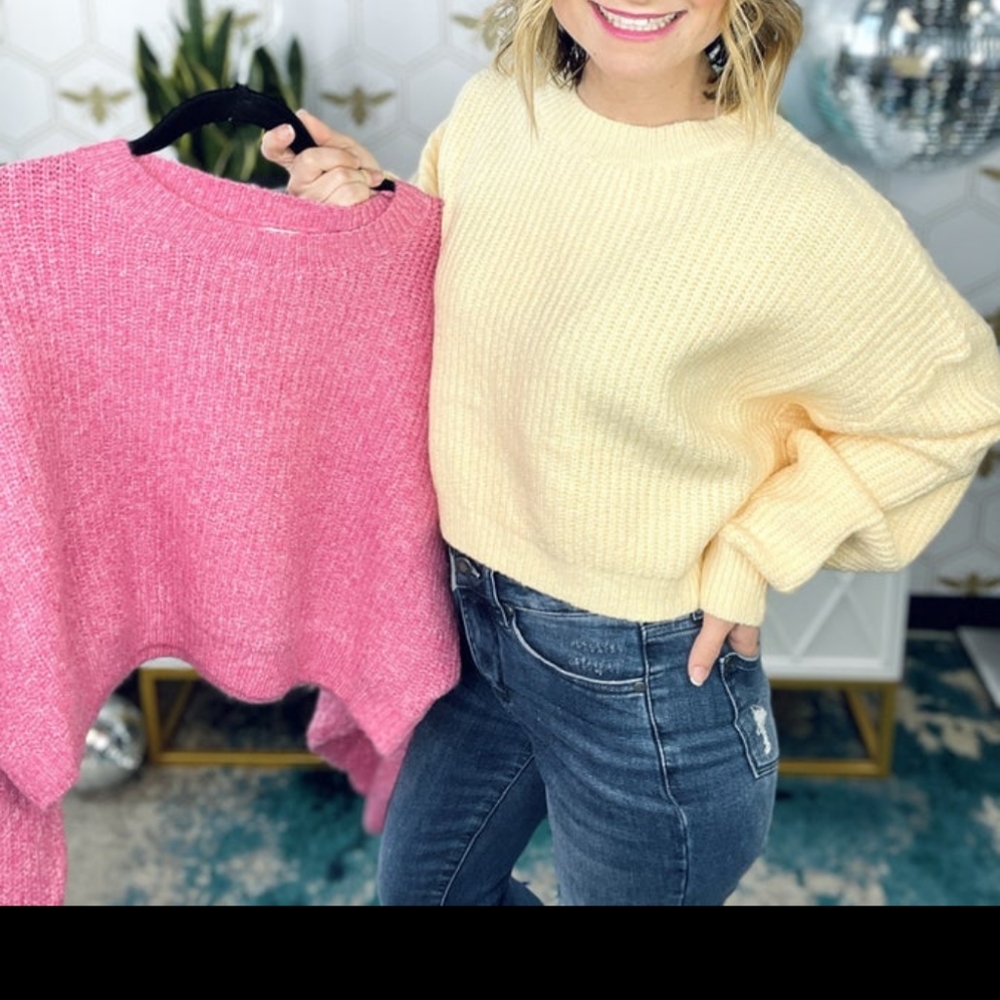 Pink cropped sweater knit soft medium large